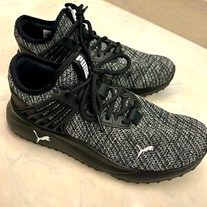 Men’s Puma Soft Foam Running shoes 7.5